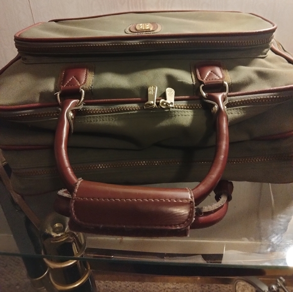 BB MEN GREEN CANVAS TRAVEL BAG $22. - Picture 8 of 13